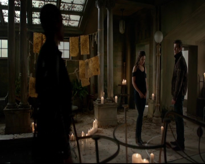 VampireDiariesWorld-dot-nl_TheOriginals_3x13HeartShapedBox1016.jpg