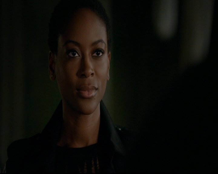 VampireDiariesWorld-dot-nl_TheOriginals_3x13HeartShapedBox1024.jpg