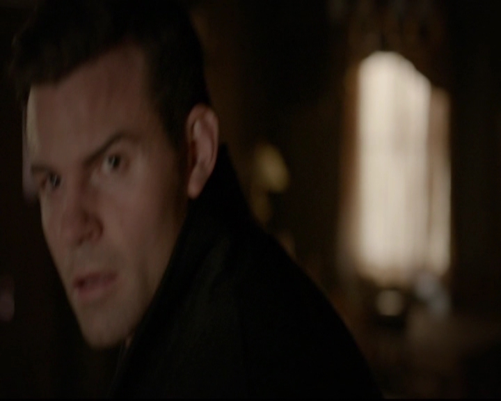 VampireDiariesWorld-dot-nl_TheOriginals_3x13HeartShapedBox1190.jpg