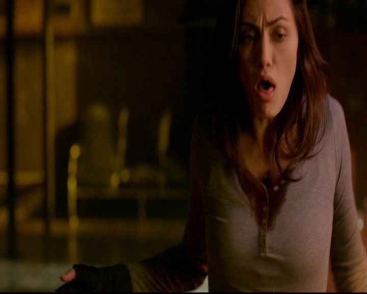 VampireDiariesWorld-dot-nl_TheOriginals_3x13HeartShapedBox1477.jpg