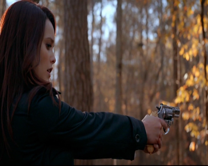 VampireDiariesWorld-dot-nl_TheOriginals_3x13HeartShapedBox1490.jpg