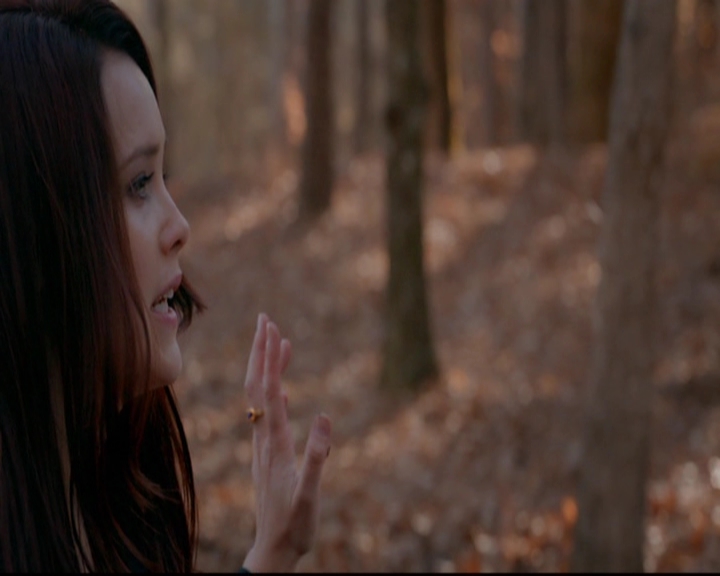 VampireDiariesWorld-dot-nl_TheOriginals_3x13HeartShapedBox1508.jpg