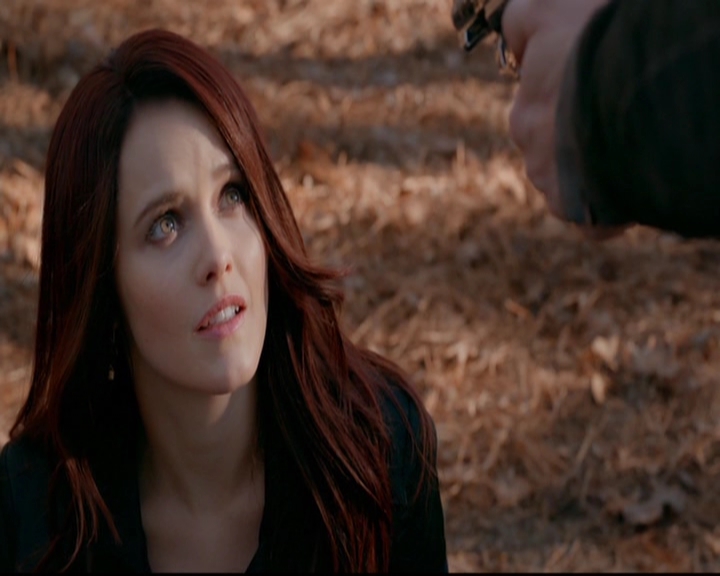 VampireDiariesWorld-dot-nl_TheOriginals_3x13HeartShapedBox1514.jpg