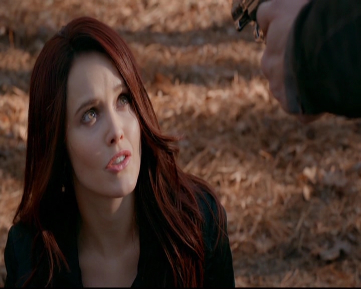 VampireDiariesWorld-dot-nl_TheOriginals_3x13HeartShapedBox1515.jpg