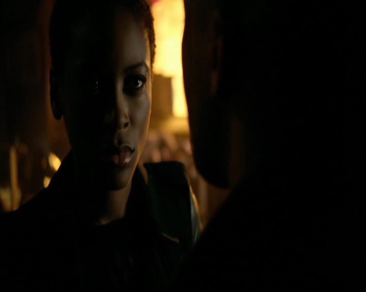 VampireDiariesWorld-dot-nl_TheOriginals_3x13HeartShapedBox1750.jpg