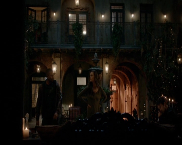 VampireDiariesWorld-dot-nl_TheOriginals_3x14AStreetcarNamedDesire0736.jpg