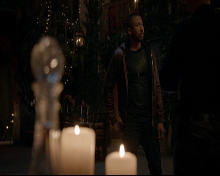 VampireDiariesWorld-dot-nl_TheOriginals_3x14AStreetcarNamedDesire0939.jpg