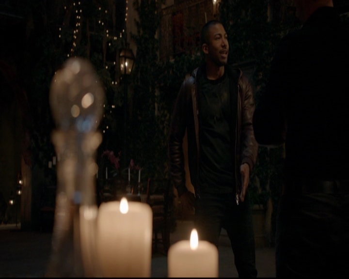 VampireDiariesWorld-dot-nl_TheOriginals_3x14AStreetcarNamedDesire0940.jpg