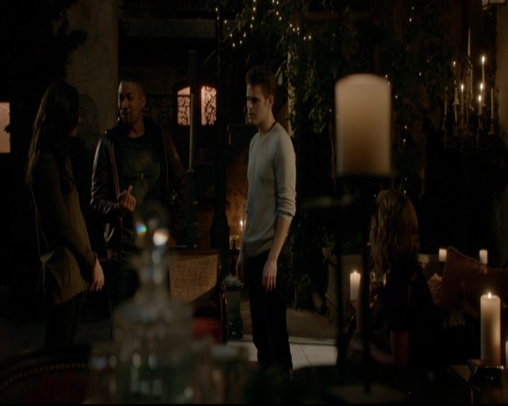 VampireDiariesWorld-dot-nl_TheOriginals_3x14AStreetcarNamedDesire0986.jpg