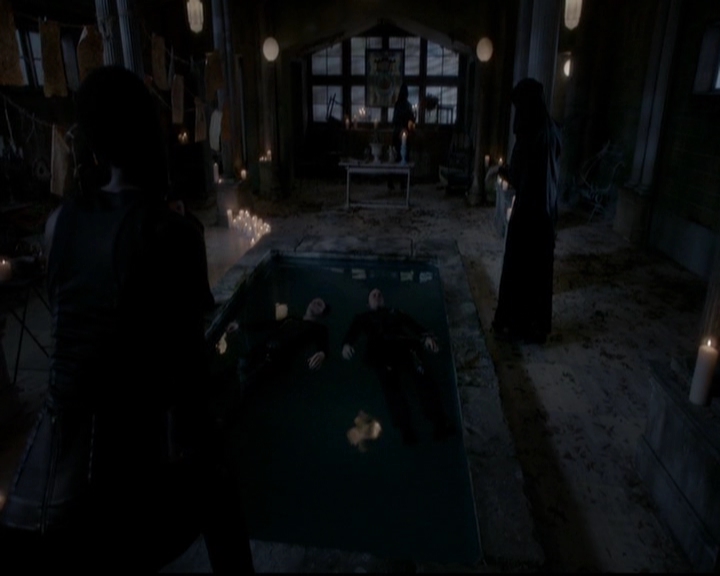 VampireDiariesWorld-dot-nl_TheOriginals_3x14AStreetcarNamedDesire1234.jpg