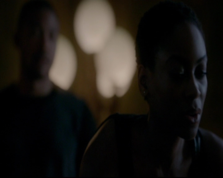 VampireDiariesWorld-dot-nl_TheOriginals_3x14AStreetcarNamedDesire1243.jpg