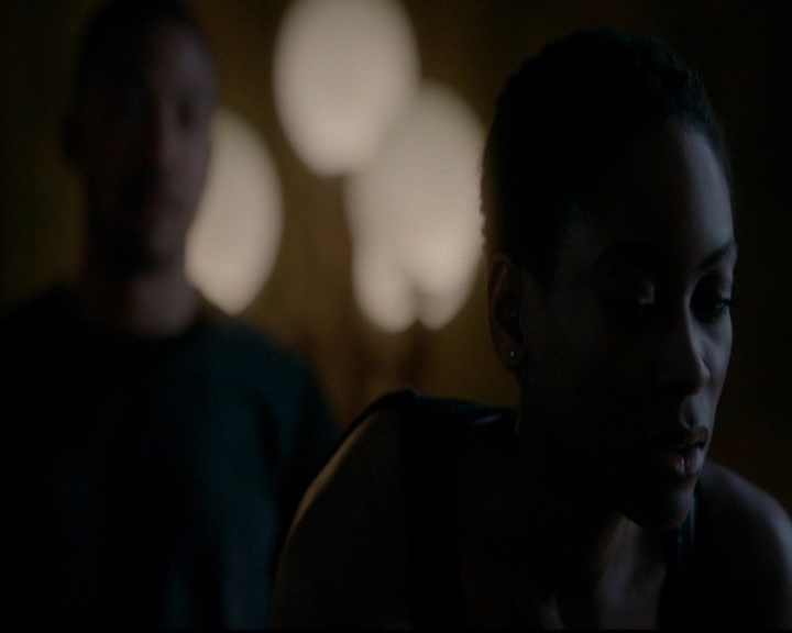 VampireDiariesWorld-dot-nl_TheOriginals_3x14AStreetcarNamedDesire1246.jpg