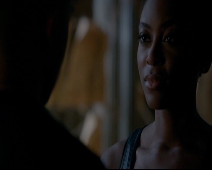 VampireDiariesWorld-dot-nl_TheOriginals_3x14AStreetcarNamedDesire1260.jpg