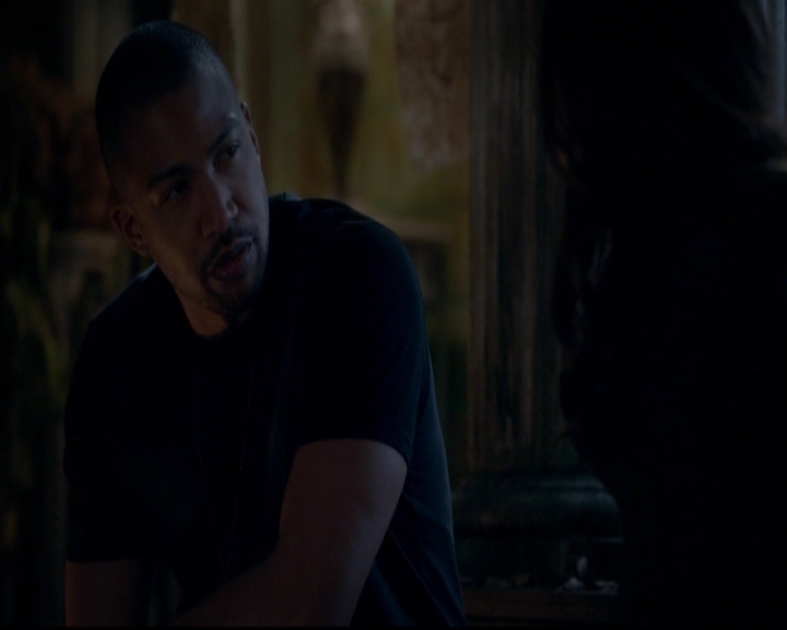 VampireDiariesWorld-dot-nl_TheOriginals_3x14AStreetcarNamedDesire1289.jpg