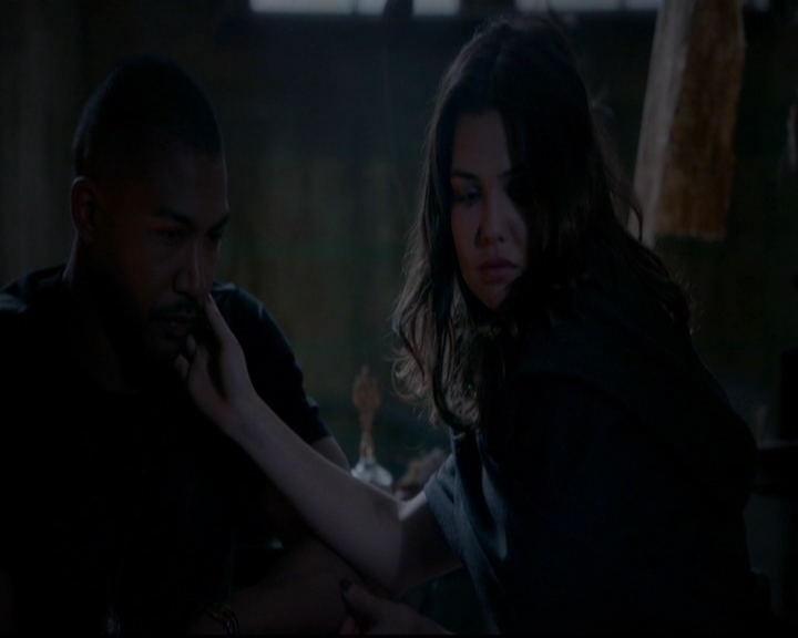 VampireDiariesWorld-dot-nl_TheOriginals_3x14AStreetcarNamedDesire1372.jpg