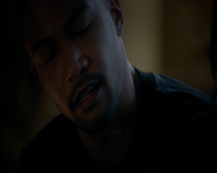 VampireDiariesWorld-dot-nl_TheOriginals_3x14AStreetcarNamedDesire1384.jpg