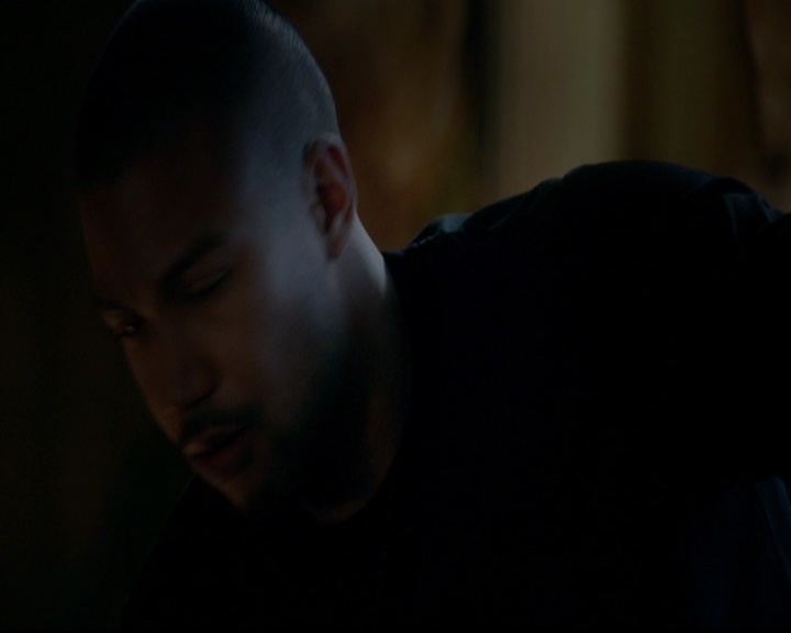 VampireDiariesWorld-dot-nl_TheOriginals_3x14AStreetcarNamedDesire1397.jpg