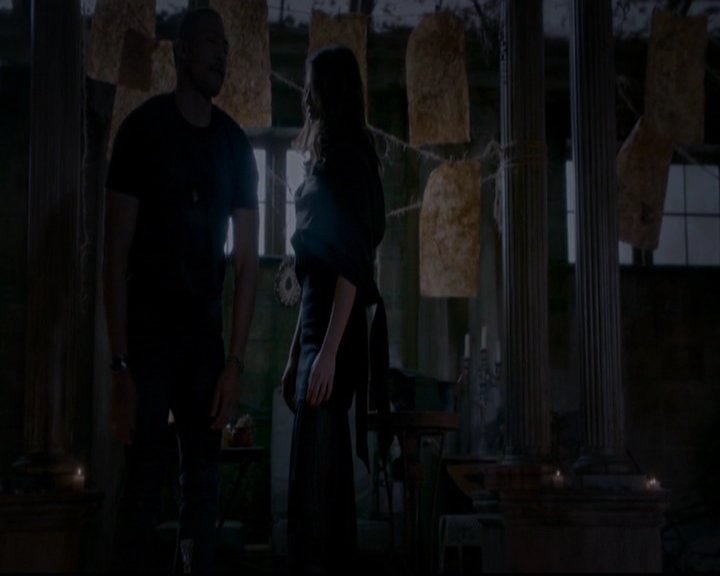 VampireDiariesWorld-dot-nl_TheOriginals_3x14AStreetcarNamedDesire1399.jpg