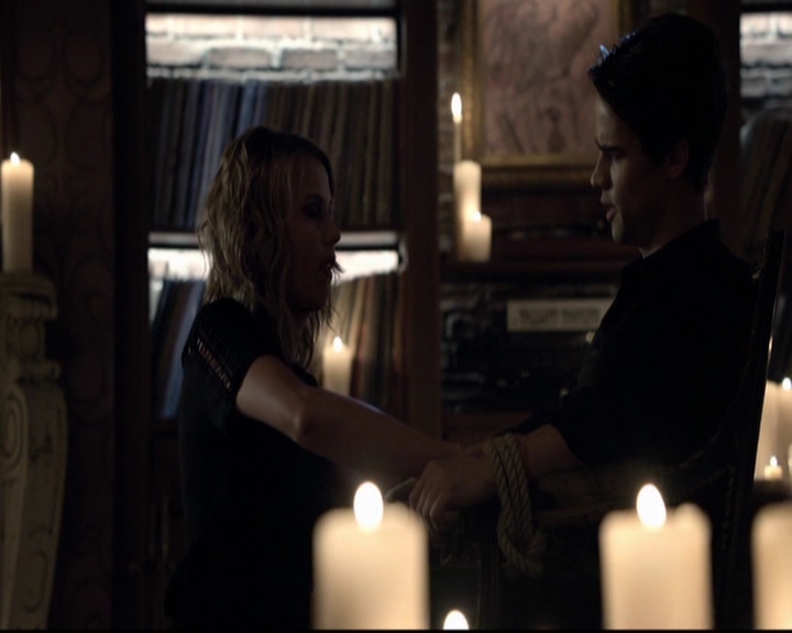 VampireDiariesWorld-dot-nl_TheOriginals_3x14AStreetcarNamedDesire1503.jpg