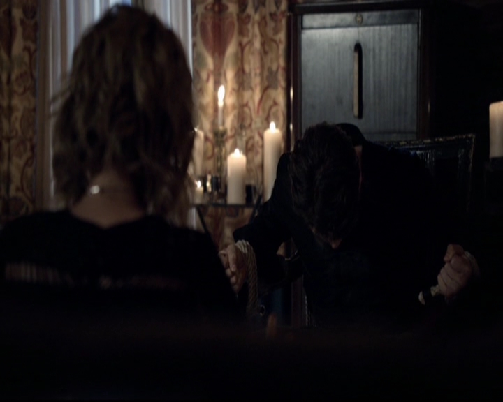 VampireDiariesWorld-dot-nl_TheOriginals_3x14AStreetcarNamedDesire1544.jpg