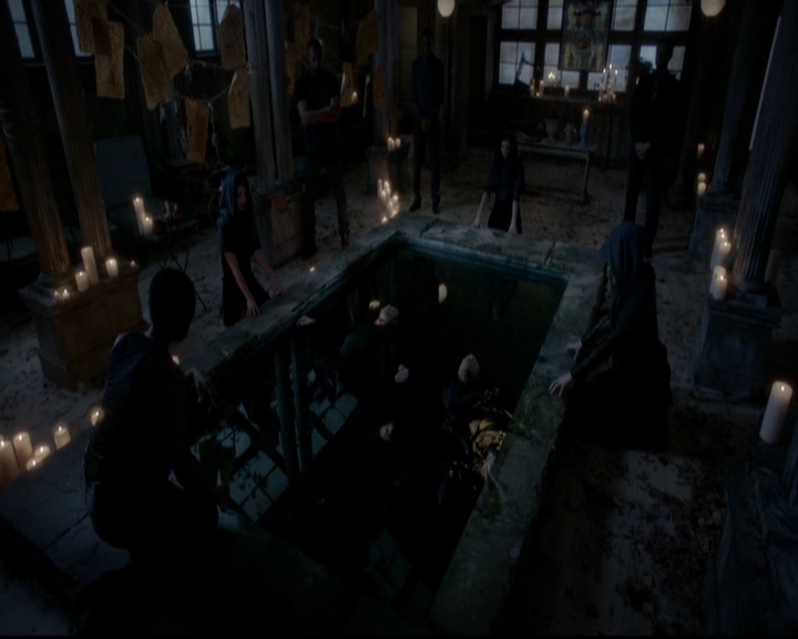 VampireDiariesWorld-dot-nl_TheOriginals_3x14AStreetcarNamedDesire1603.jpg