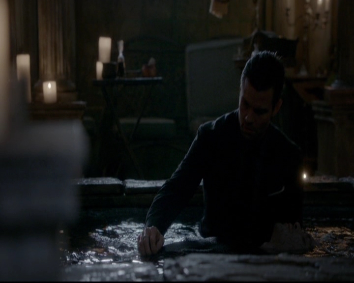 VampireDiariesWorld-dot-nl_TheOriginals_3x14AStreetcarNamedDesire1767.jpg