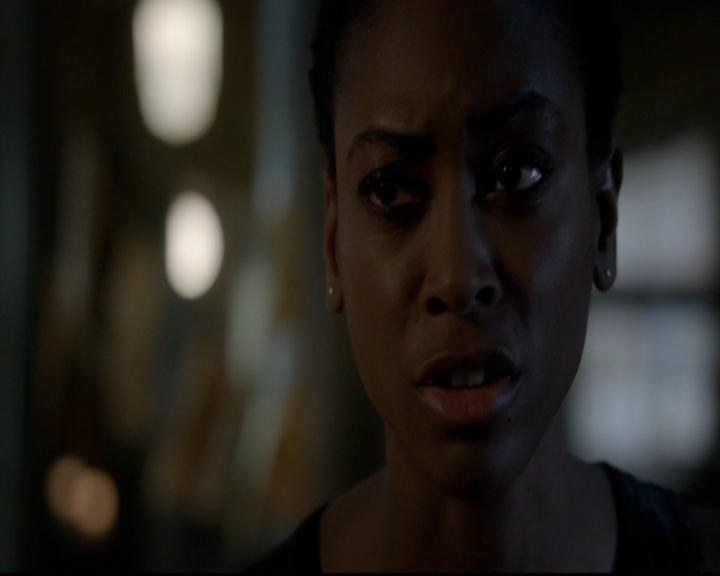 VampireDiariesWorld-dot-nl_TheOriginals_3x14AStreetcarNamedDesire1892.jpg