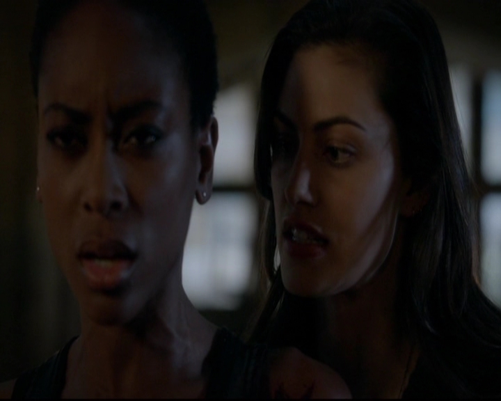 VampireDiariesWorld-dot-nl_TheOriginals_3x14AStreetcarNamedDesire1899.jpg