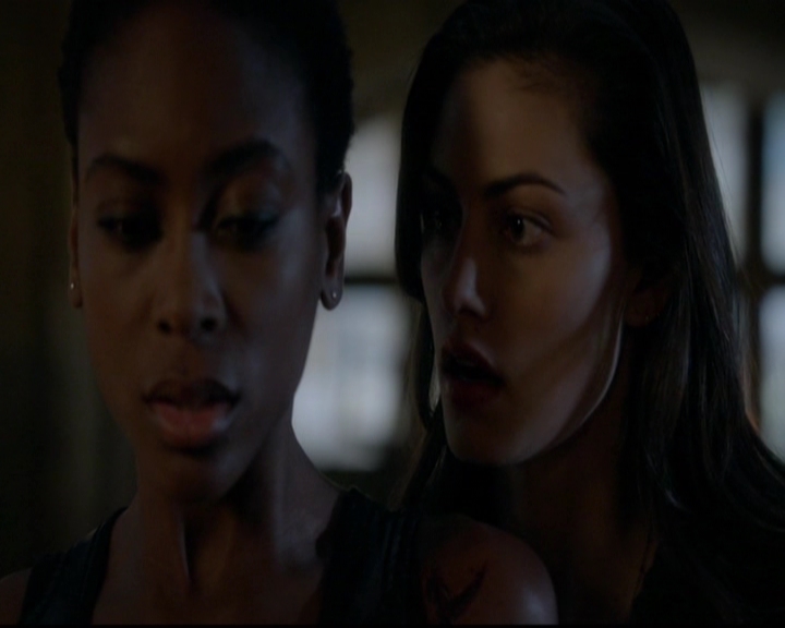 VampireDiariesWorld-dot-nl_TheOriginals_3x14AStreetcarNamedDesire1900.jpg