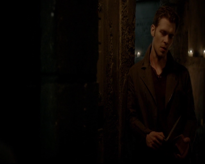 VampireDiariesWorld-dot-nl_TheOriginals_3x14AStreetcarNamedDesire1970.jpg