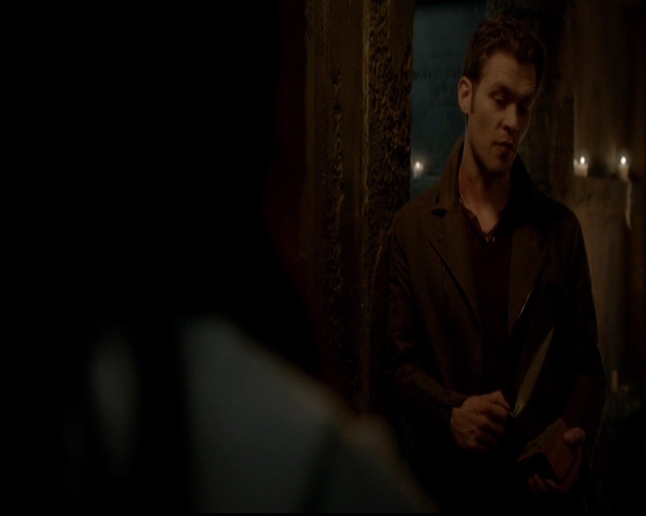 VampireDiariesWorld-dot-nl_TheOriginals_3x14AStreetcarNamedDesire1982.jpg