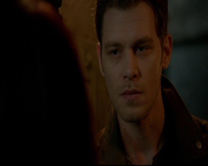 VampireDiariesWorld-dot-nl_TheOriginals_3x14AStreetcarNamedDesire2004.jpg