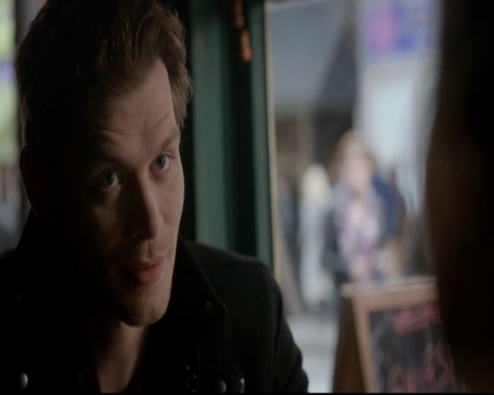 VampireDiariesWorld-dot-nl_TheOriginals_3x15AnOldFriendCalls0420.jpg