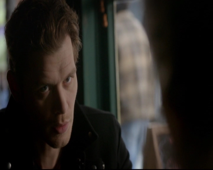 VampireDiariesWorld-dot-nl_TheOriginals_3x15AnOldFriendCalls0428.jpg