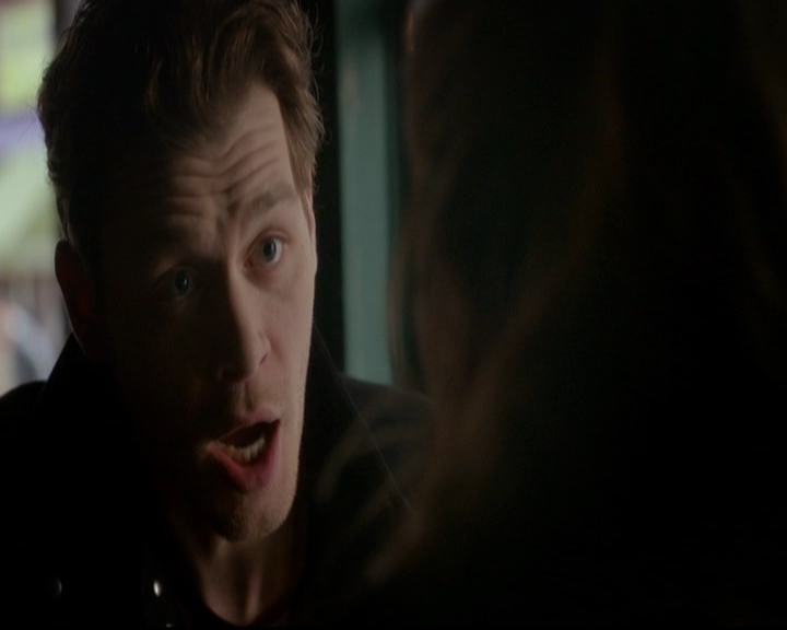 VampireDiariesWorld-dot-nl_TheOriginals_3x15AnOldFriendCalls0449.jpg