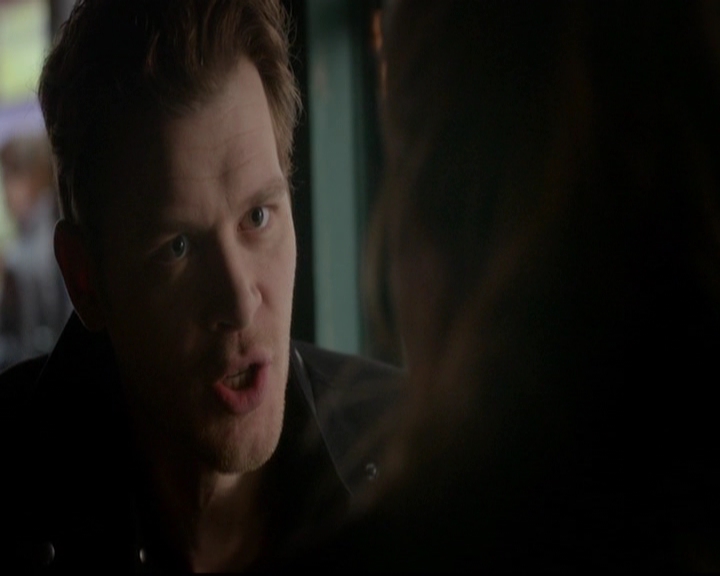 VampireDiariesWorld-dot-nl_TheOriginals_3x15AnOldFriendCalls0450.jpg