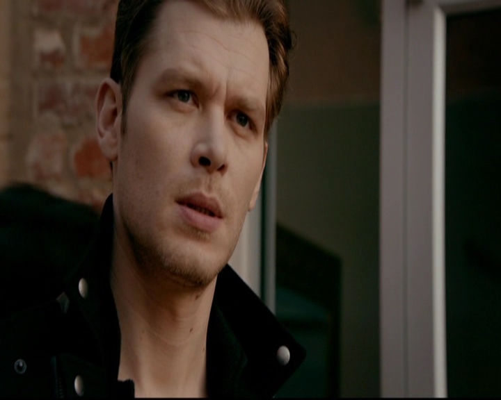 VampireDiariesWorld-dot-nl_TheOriginals_3x15AnOldFriendCalls0486.jpg