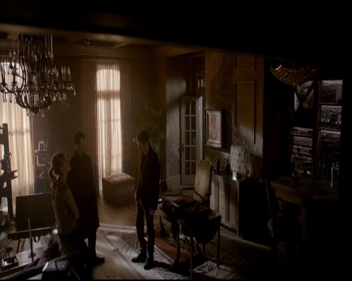 VampireDiariesWorld-dot-nl_TheOriginals_3x15AnOldFriendCalls0488.jpg