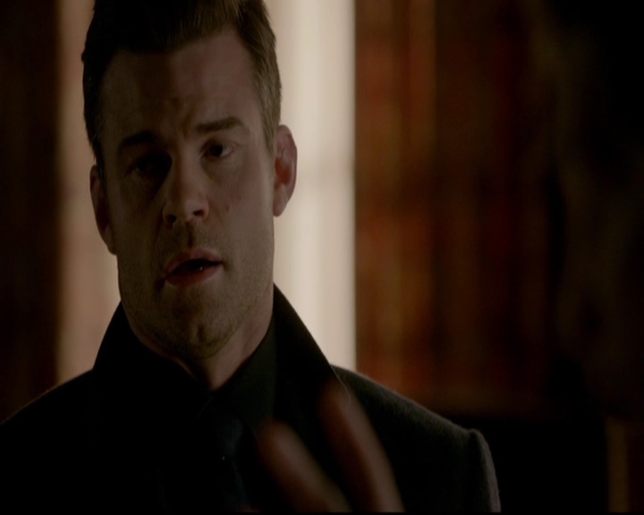 VampireDiariesWorld-dot-nl_TheOriginals_3x15AnOldFriendCalls0503.jpg