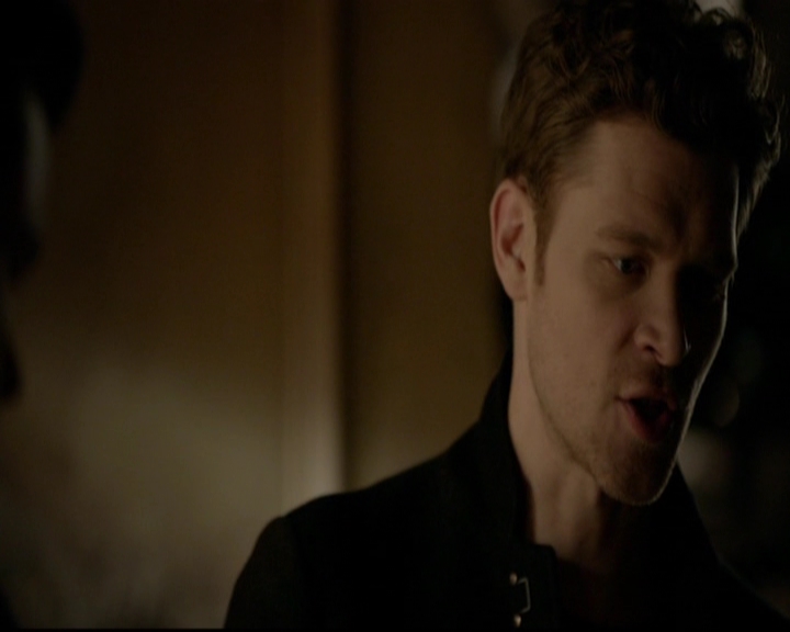 VampireDiariesWorld-dot-nl_TheOriginals_3x15AnOldFriendCalls0510.jpg