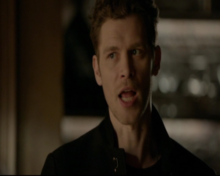 VampireDiariesWorld-dot-nl_TheOriginals_3x15AnOldFriendCalls0516.jpg