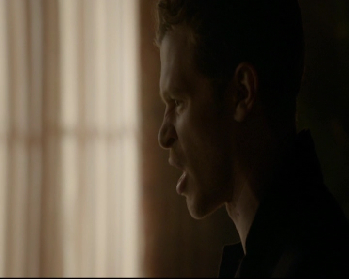 VampireDiariesWorld-dot-nl_TheOriginals_3x15AnOldFriendCalls0550.jpg