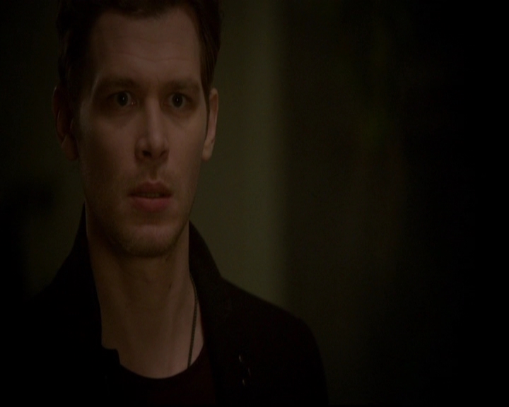 VampireDiariesWorld-dot-nl_TheOriginals_3x15AnOldFriendCalls0570.jpg