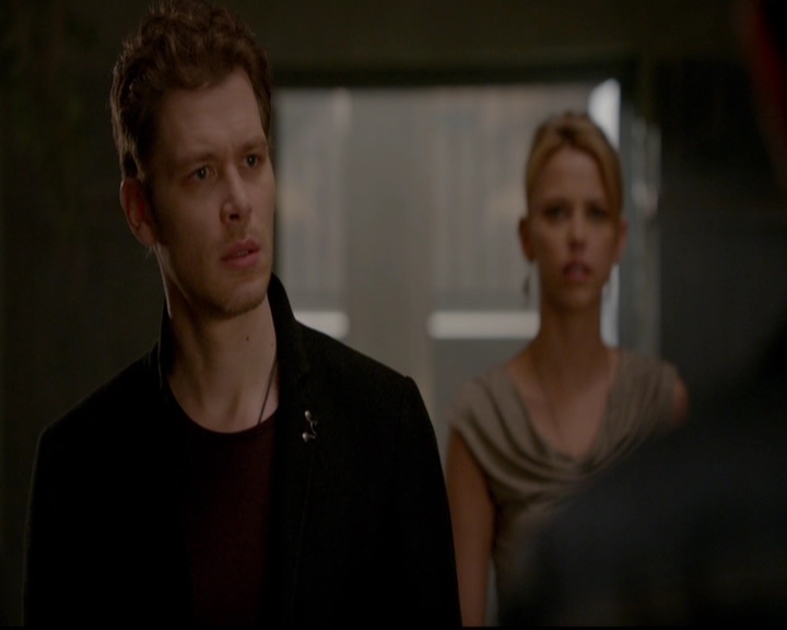 VampireDiariesWorld-dot-nl_TheOriginals_3x15AnOldFriendCalls0582.jpg