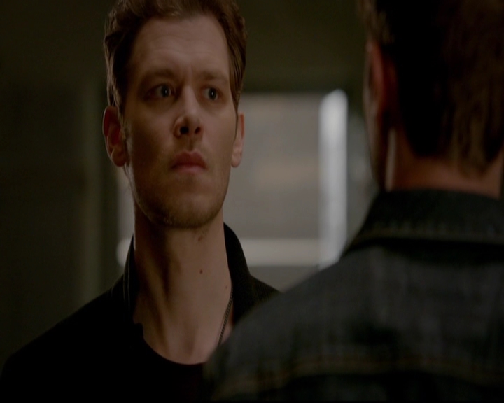 VampireDiariesWorld-dot-nl_TheOriginals_3x15AnOldFriendCalls0593.jpg