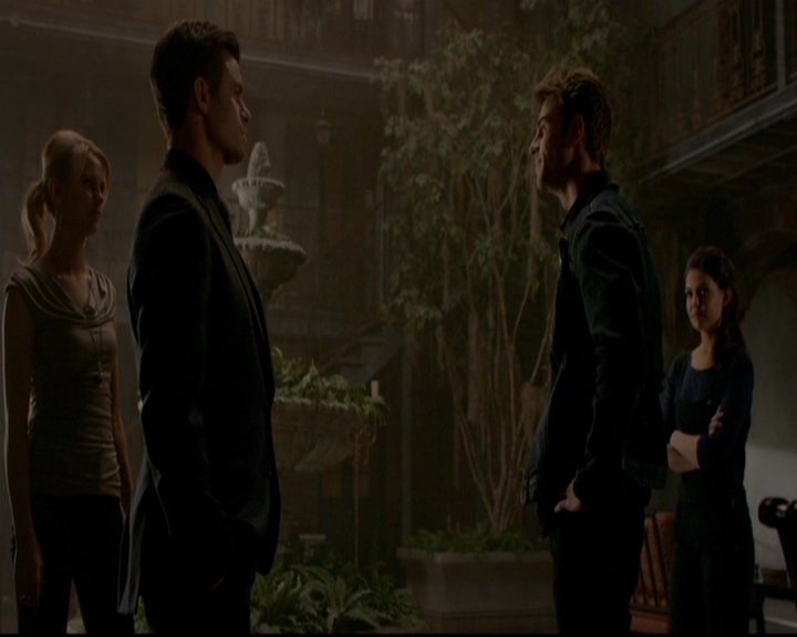 VampireDiariesWorld-dot-nl_TheOriginals_3x15AnOldFriendCalls0621.jpg