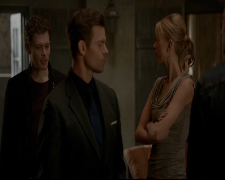 VampireDiariesWorld-dot-nl_TheOriginals_3x15AnOldFriendCalls0626.jpg