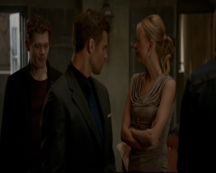 VampireDiariesWorld-dot-nl_TheOriginals_3x15AnOldFriendCalls0627.jpg