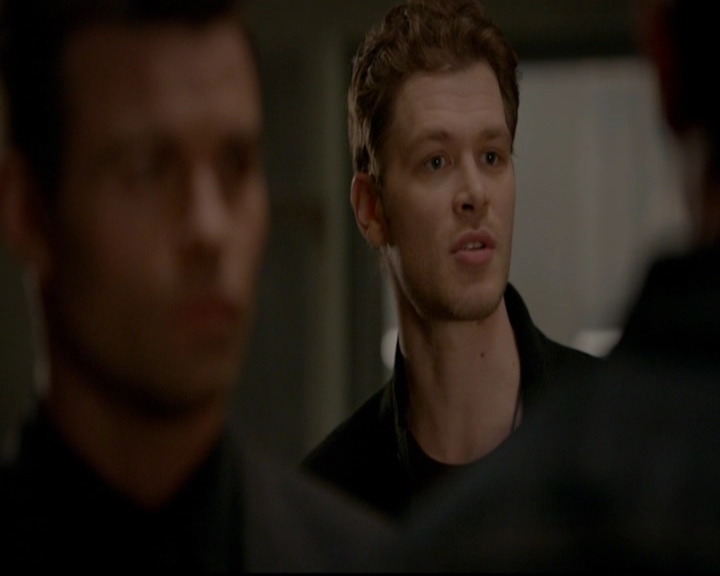 VampireDiariesWorld-dot-nl_TheOriginals_3x15AnOldFriendCalls0637.jpg