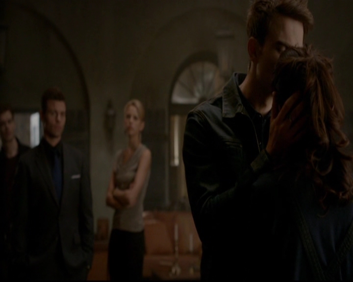 VampireDiariesWorld-dot-nl_TheOriginals_3x15AnOldFriendCalls0658.jpg